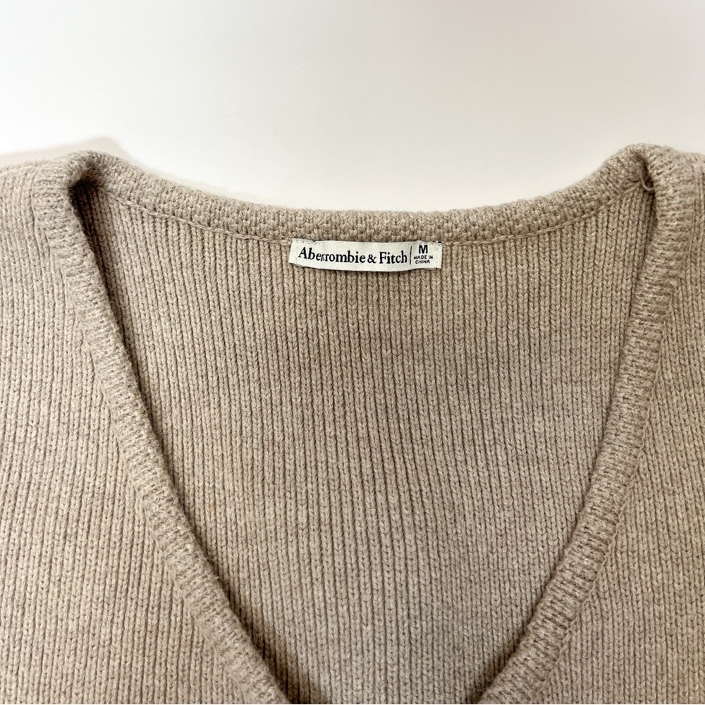 Abercrombie & Fitch Beige V-Neck Sweater Vest - Picture 3 of 4